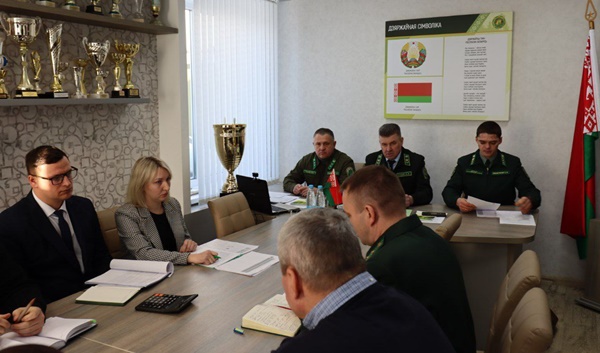 Александр Кулик встретился с трудовым коллективом Старобинского лесхоза