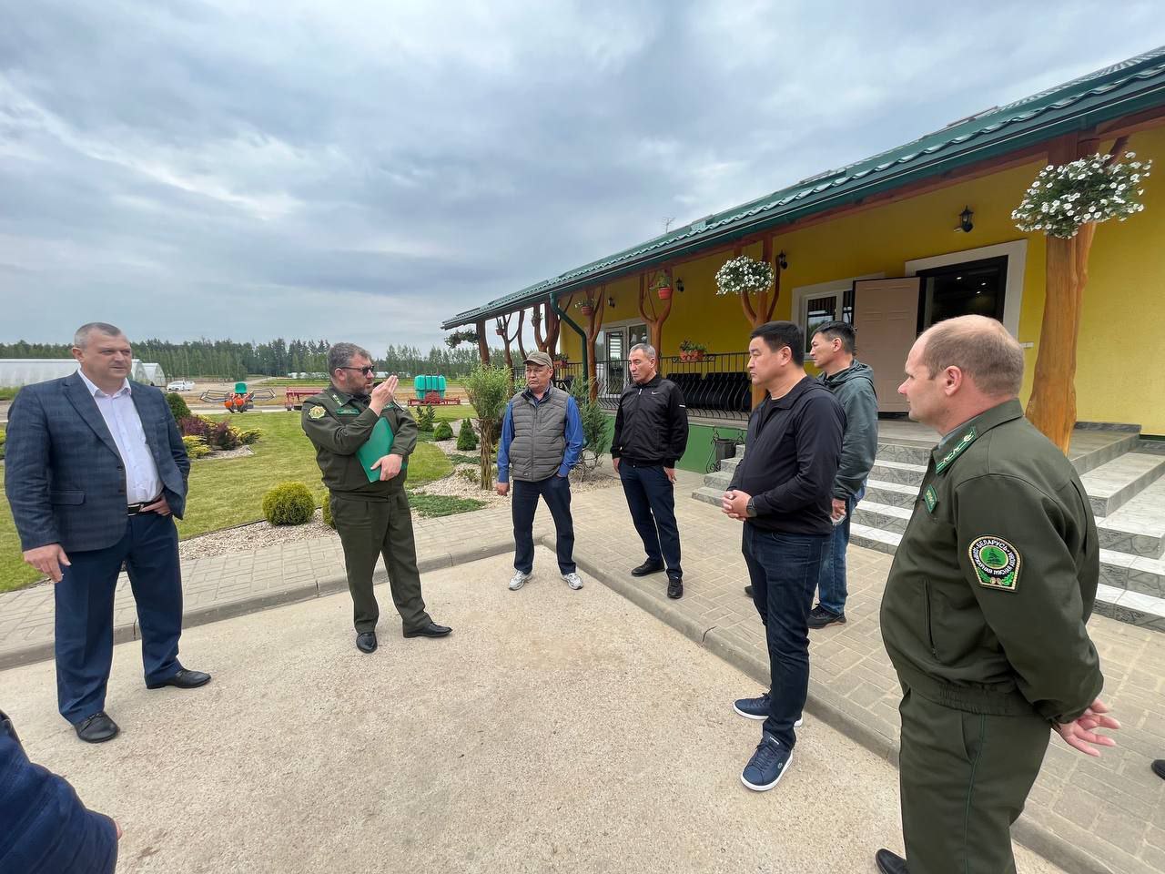 Делегация лесоводов Казахстана посетила  Логойский лесхоз в рамках официального визита в Беларусь