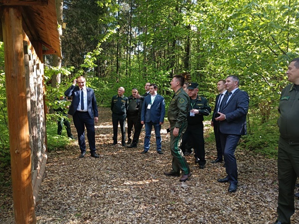 Для делегации из Татарстана копыльские лесоводы организовали насыщенную программу